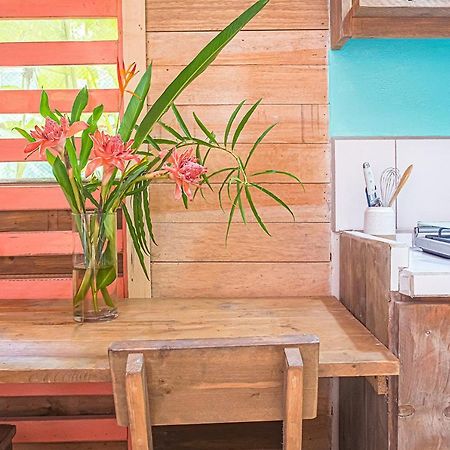 Bee Happy Studio Cahuita Eksteriør bilde