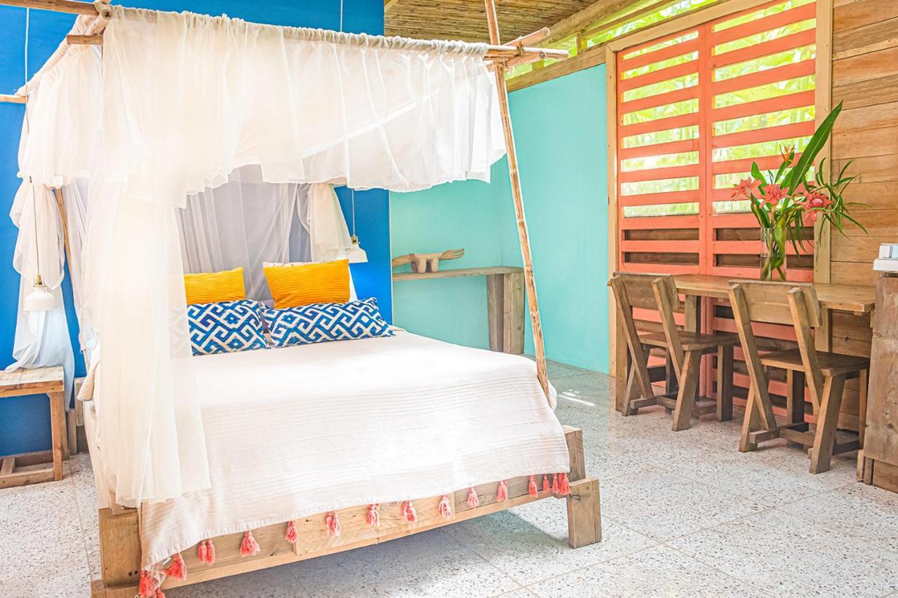 Bee Happy Studio Cahuita Eksteriør bilde